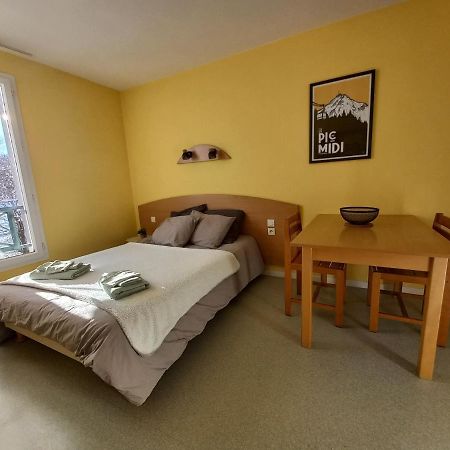 Studio Tres Bien Situe, Belle Vue, Parking Prive Bagneres-de-Bigorre Luaran gambar